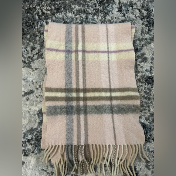 Burberry Pink Cashmere Plaid Nova Check Fringe Scarf - Picture 3 of 10